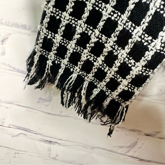 Nicole Studio size 6 petite black & white blazer - Picture 3 of 5